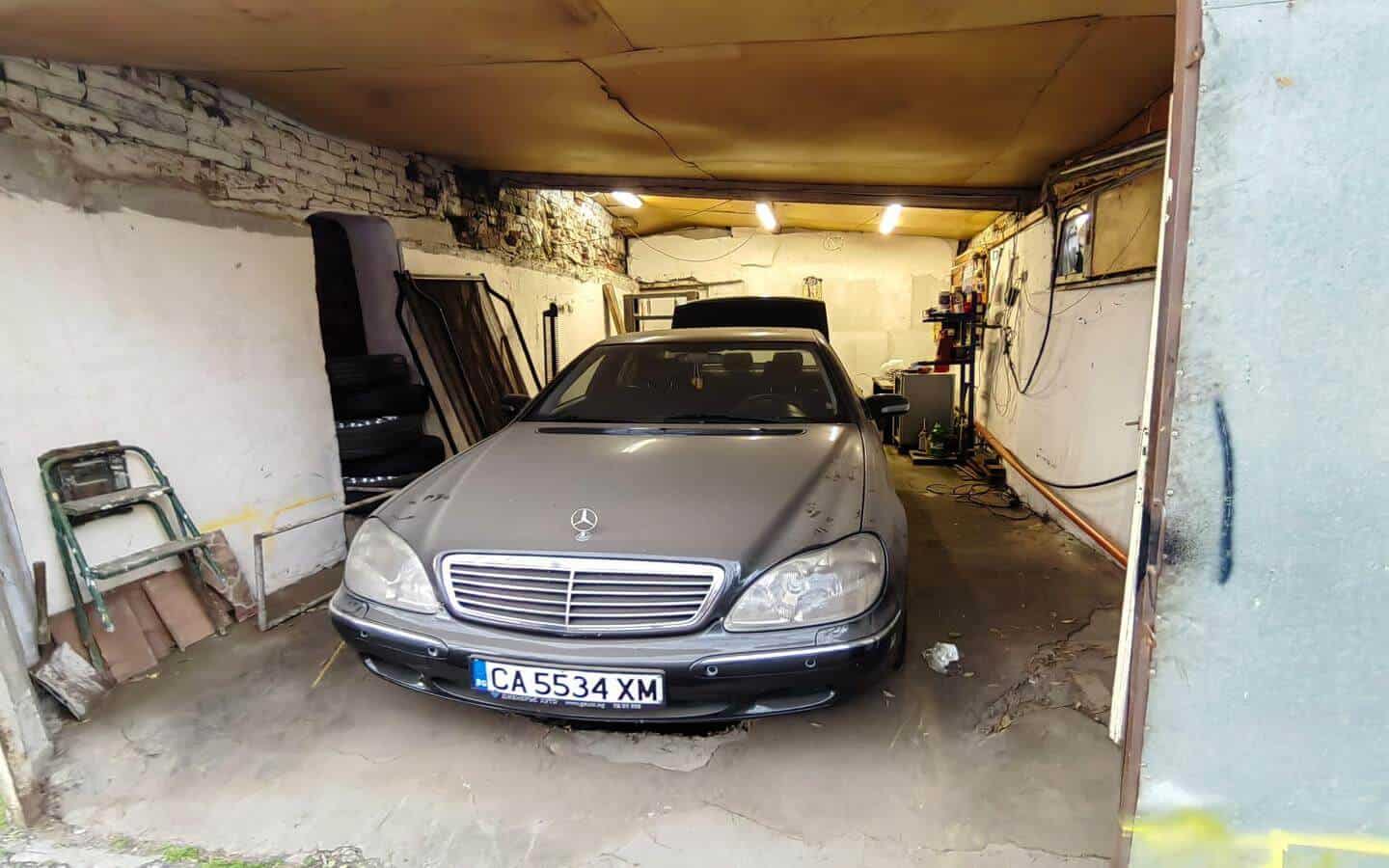 Гараж от магазин под наем в Зона Б-19, София