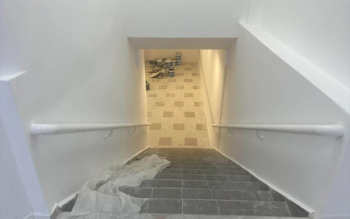 Стълби от магазин за продажба в София, център.