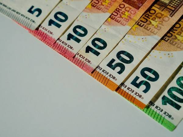 Приход на собственици от недвижим имот