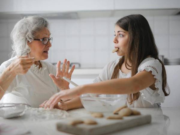Семейство което е купило нов имот София