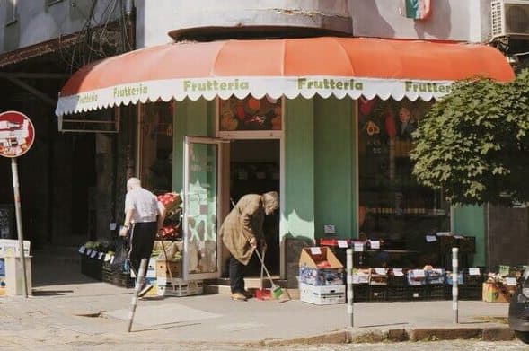 A fresh food shop for rent in Sofia.
