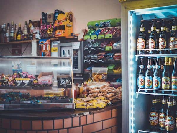 Малък магазин под наем за алкохол и цигари