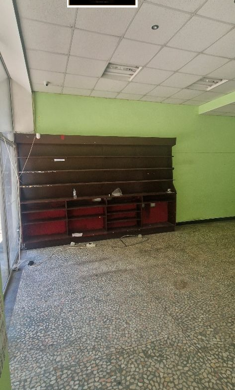 Shop in Shirok Tsentar, Lovech - Image 5