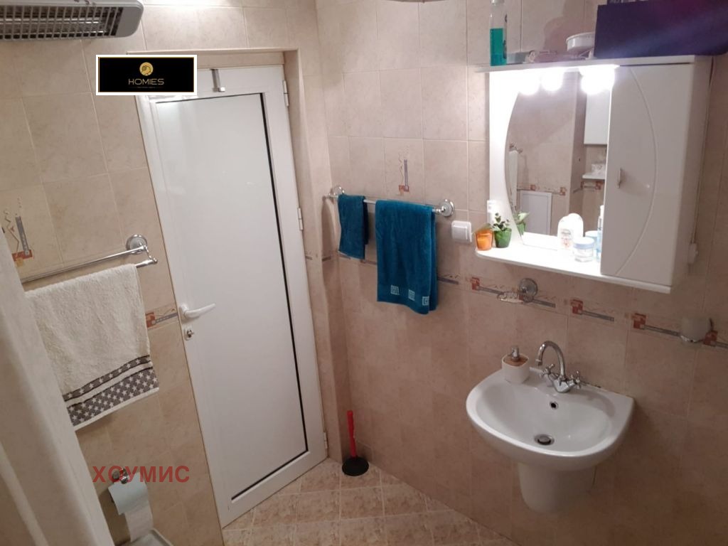 Two-bedroom apartment in Карлово, Plovdiv - Image 8