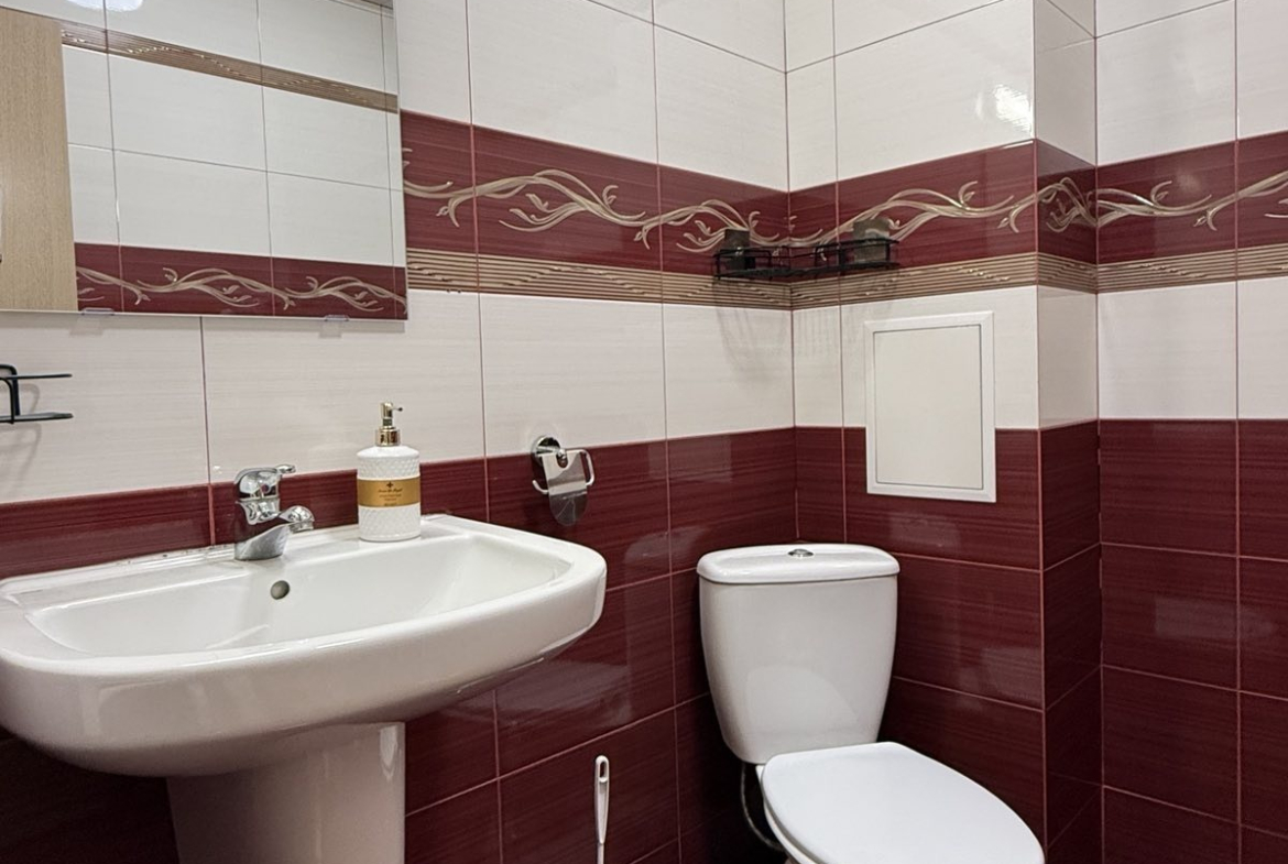 Two-bedroom apartment in Студентски град, Sofia - Image 8