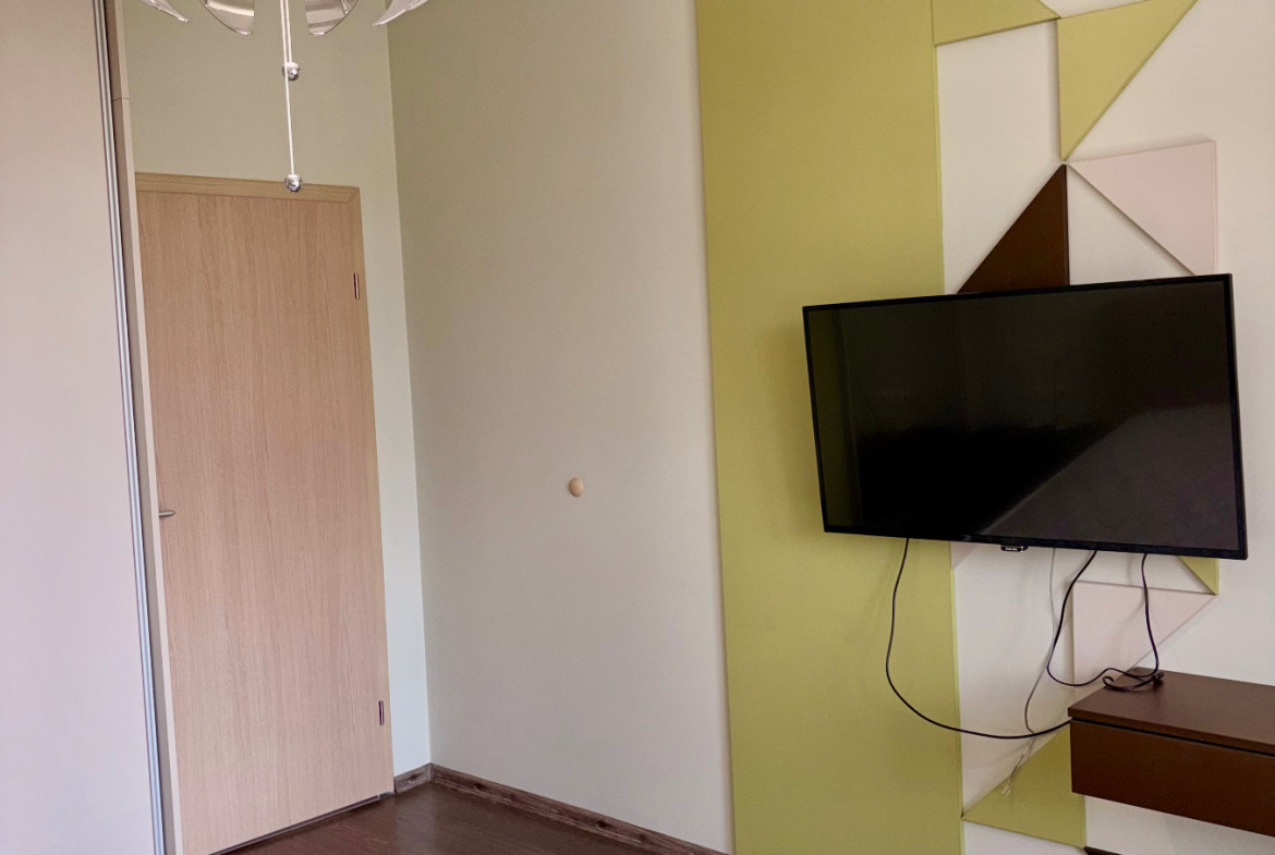 One-Bedroom in Manastirski livadi, Sofia - Image 7