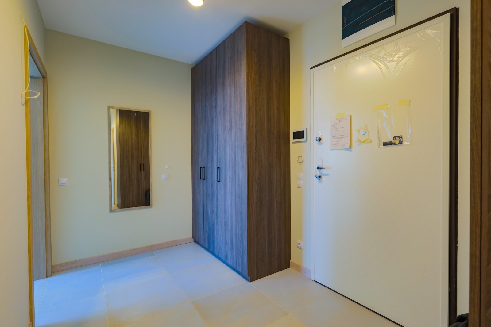 Two-Bedroom in Iztok, Sofia - Image 28