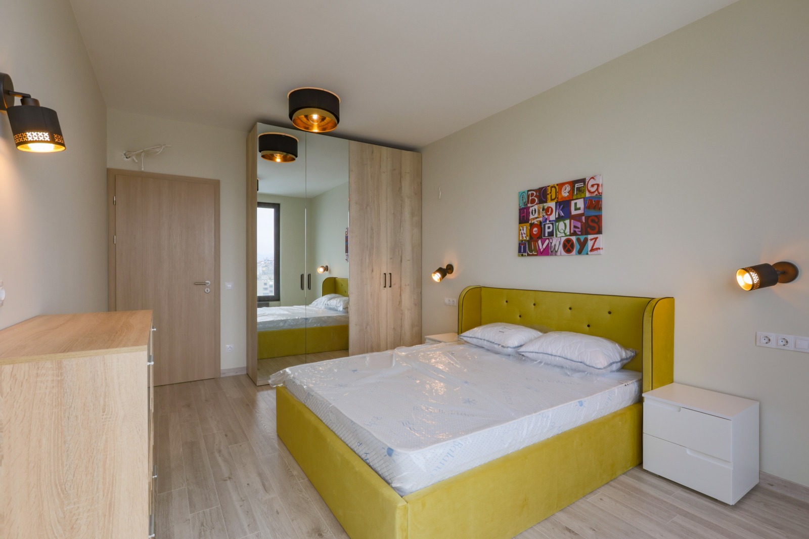 Two-Bedroom in Iztok, Sofia - Image 23