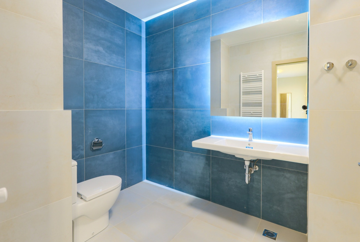 Two-Bedroom in Iztok, Sofia - Image 8